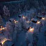 Resort Aurora Queen Igloos 5*
