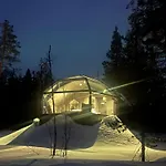 Aurora Queen Igloos Resort Saariselkä