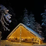 Aurora Queen Igloos