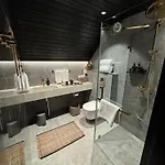 Aurora Queen Igloos 5* Saariselkä