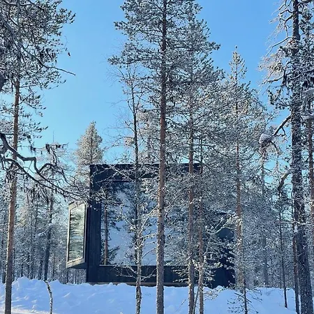 Lomakeskus Aurora Queen Igloos Saariselkä
