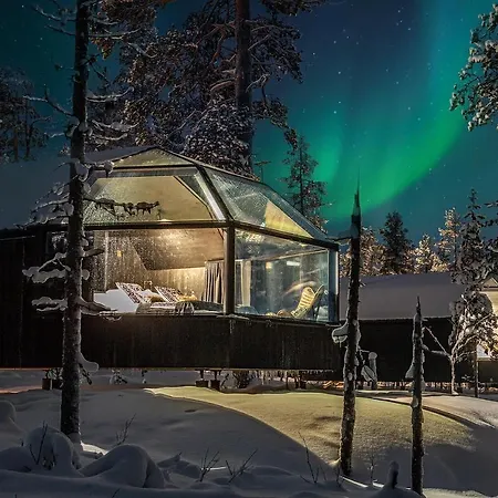 Aurora Queen Igloos 4*