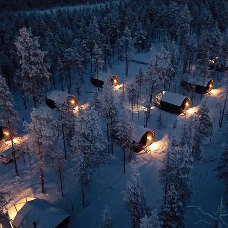 Lomakeskus Aurora Queen Igloos 4*