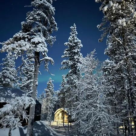 Aurora Queen Igloos Resort 4*