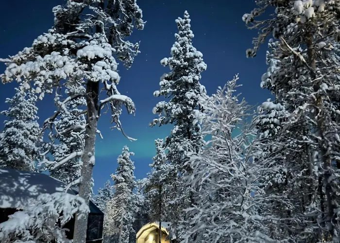 Aurora Queen Igloos منتجع 5*