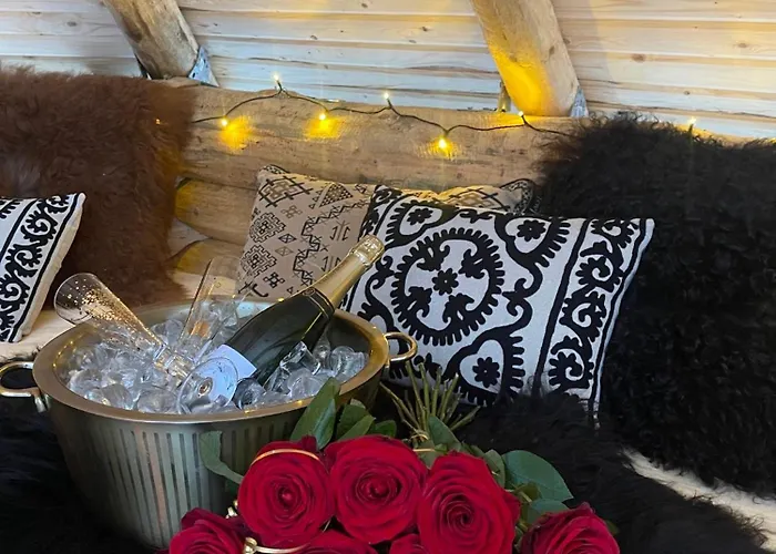 Aurora Queen Igloos منتجع ساريسيلكا